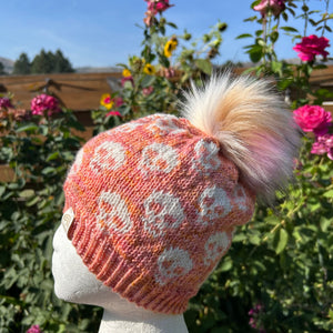 Dahlia Skullz Toque - Women's